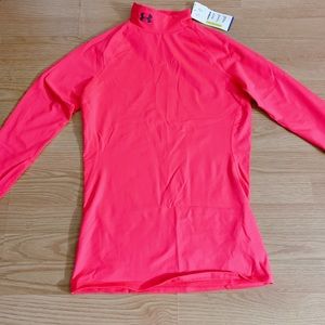 Women’s under armour semi-fitted compression shirt